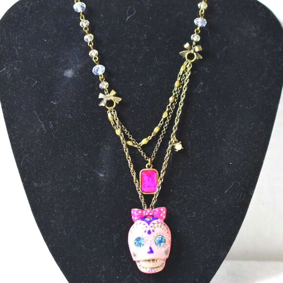 Betsey Johnson Retired Viva La Pink Sugar Skull Layerd Choker/Bib Necklace - Picture 1 of 4